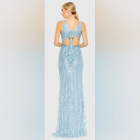 Mac Duggal 5685 Sequined Faux Wrap Sleeveless Gown NWT Size 10 Ice Blue - Picture 2 of 6